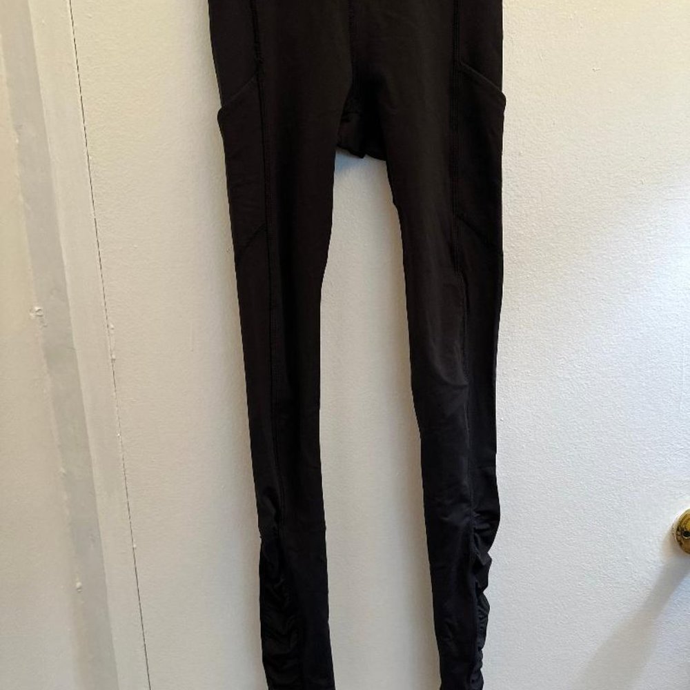 Lululemon Black Leggings with Colorful Waist Line Size 2 - Picture 7 of 7